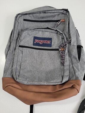JanSport Cool Student Gray Laptop Backpack Bag Mens School Travel Daypack